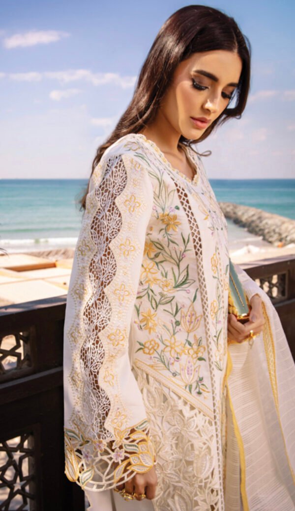 NOOREH - Image 2