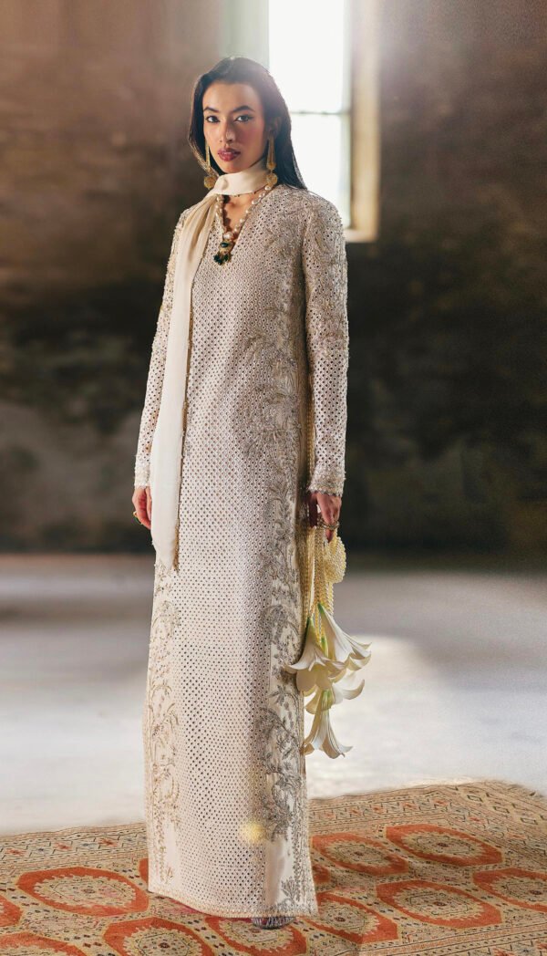 Silk Pret fall 2024- Irana